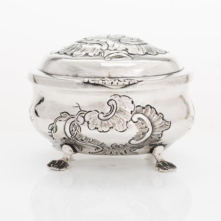 Sockerskrin, silver, rokoko, Hildebrand, Berlin, 1700-talets tredje fjärdedel.