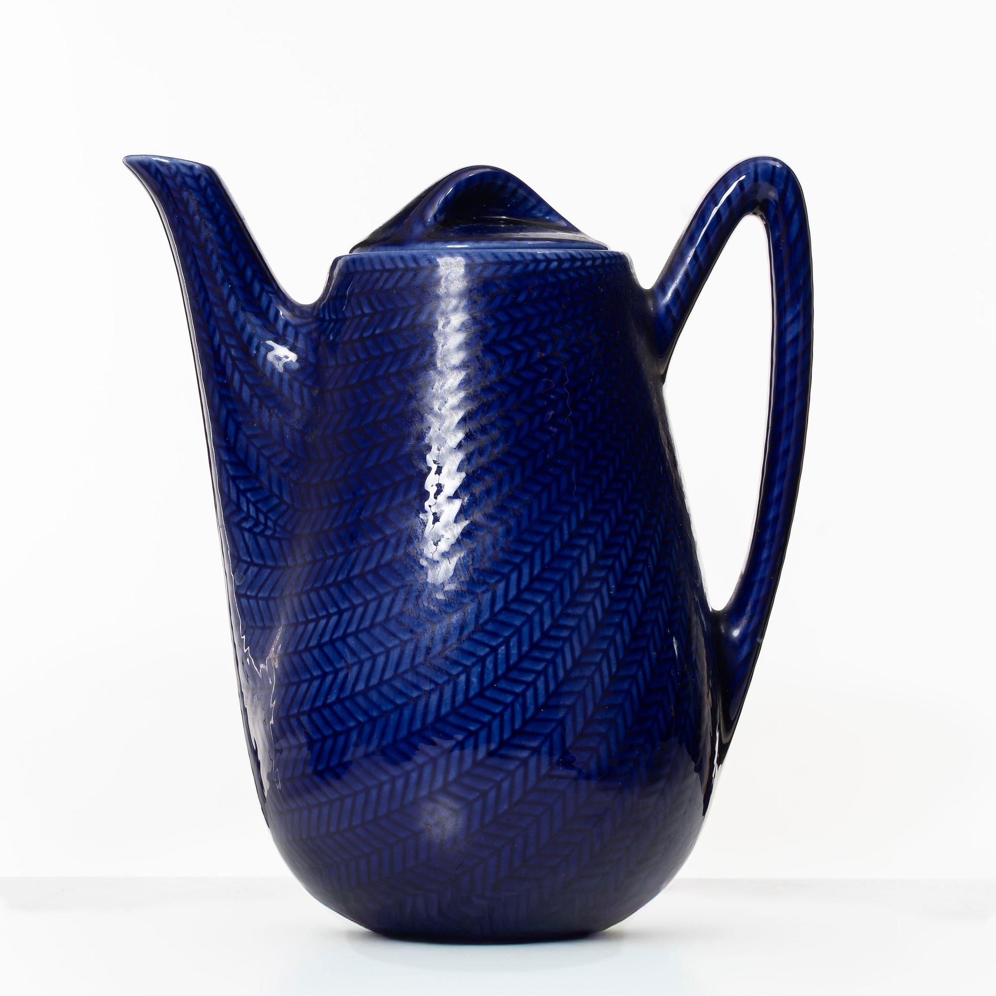 Hertha Bengtson, dinner and coffee service, 'Blå Eld', Rörstrand (63 pieces).