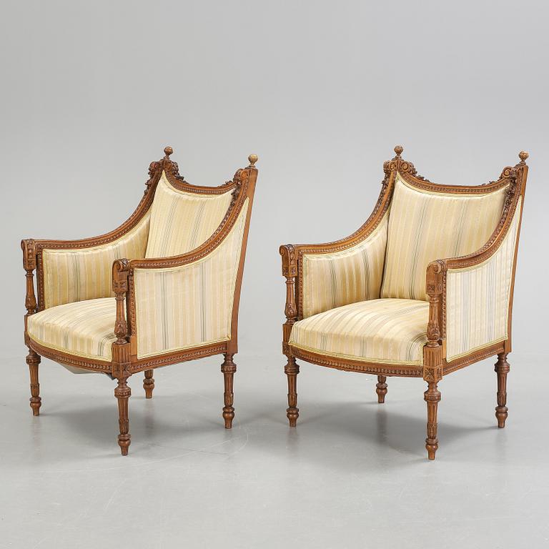 BERGERER, ett par, Louis XVI-stil, omkr år 1900.