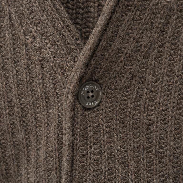 Moncler, a cashmere 'Cardigan Tricot', size S.