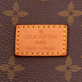LOUIS VUITTON, a monogram canvas shoulder bag, "Saumur 35".