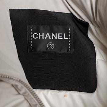 Chanel, down coat, size Fr 40.