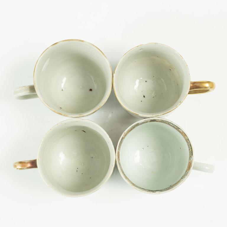 Koppar, fyra stycken, porslin, Kina, Qingdynastin, 1700-tal.