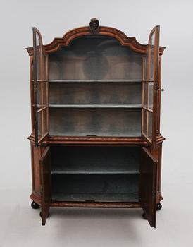 VITRINSKÅP, Holland, 1800-tal.