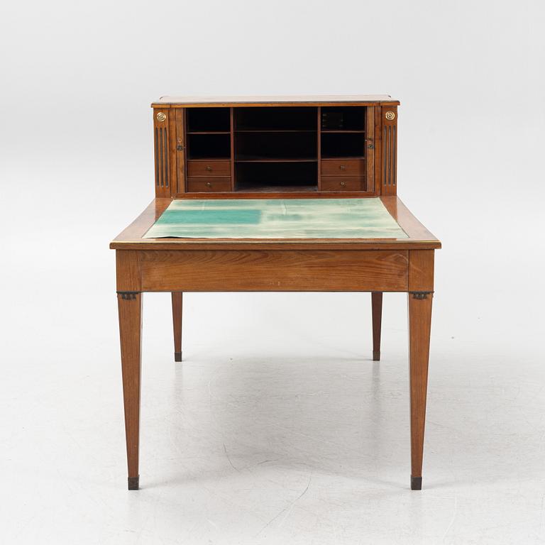 Skrivbord med uppsats, sengustaviansk stil, 1800-tal.