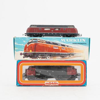 Märklin, two diesel locomotives, model 3021 & 3067, in boxes.