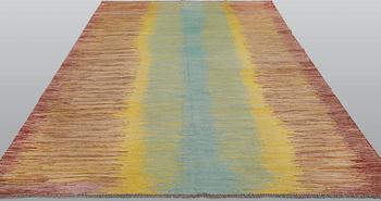 A Kilim carpet, modern design, approx. 303 x 202 cm.