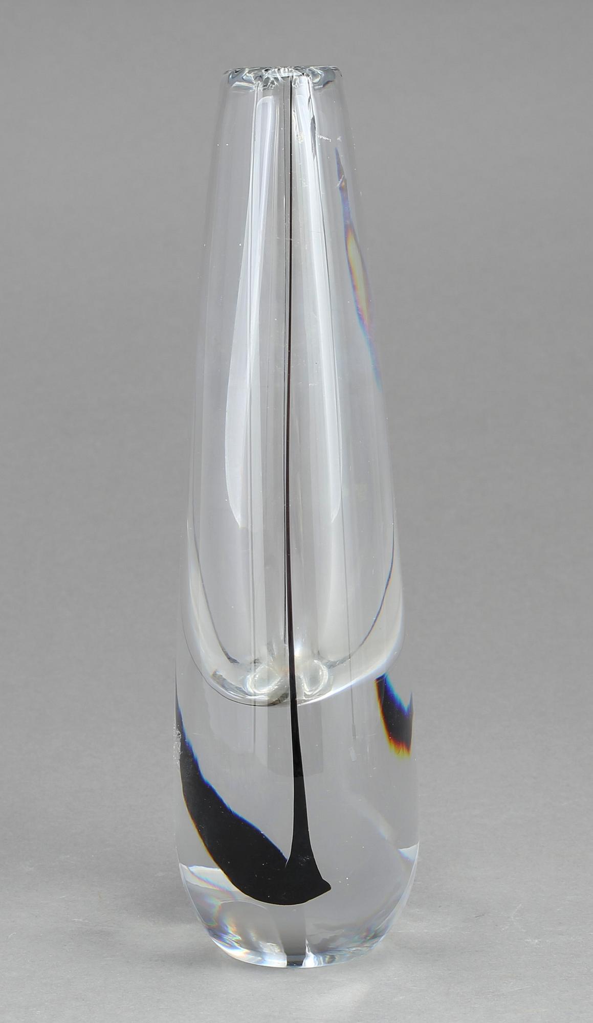 VAS, glas, Vicke Lindstrand, Kosta, 1950-60-tal. Modellen formgiven omkring 1956.