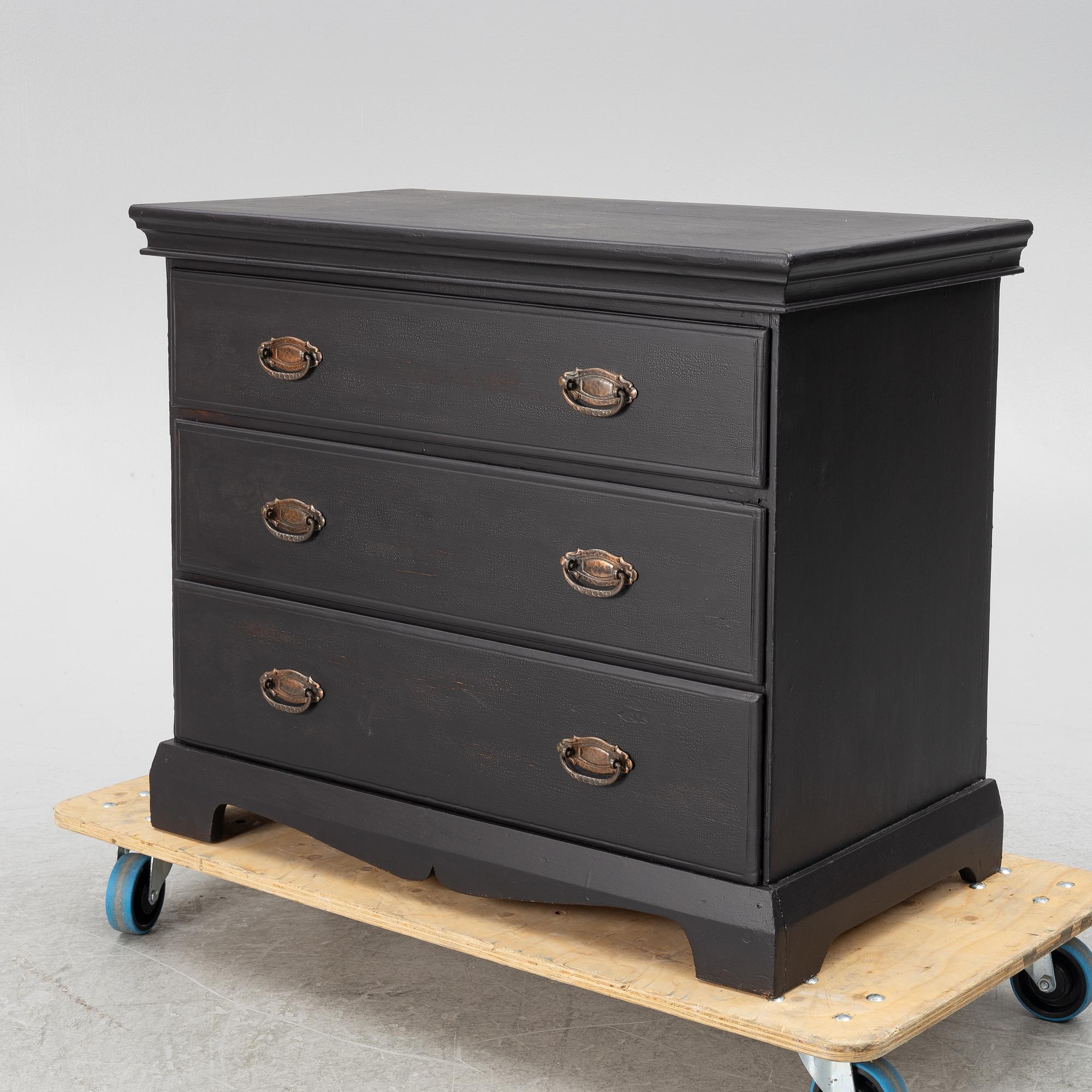 Byrå, sent 1800-tal.