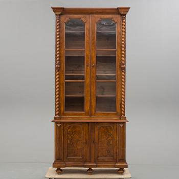BOKSKÅP, nyrenässans, 1800-talets slut.