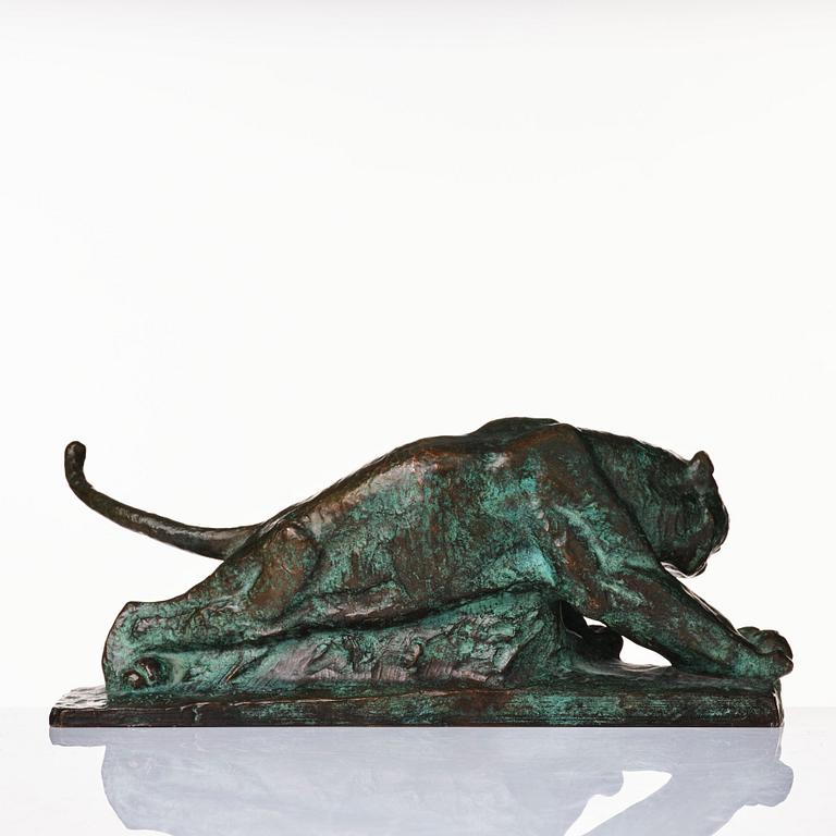 Jussi Mäntynen, Sneaking lion.