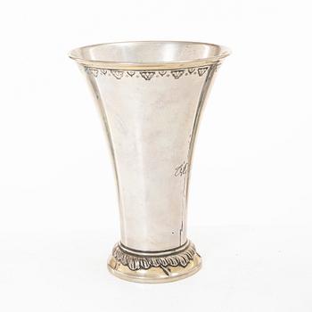 C.G. Hallberg, A Swedish silver beaker, Stockholm 1929.