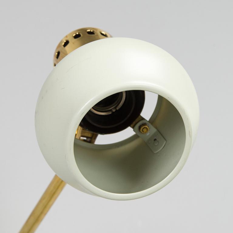 Ilmari Tapiovaara, a 1960s wall light for Metallikolmikko Oy.