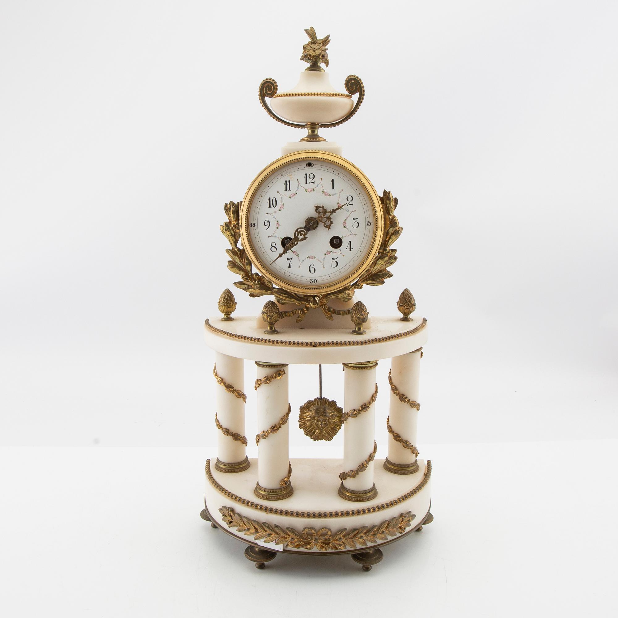 Table garniture 3 pcs, Louis XV style, late 19th century.