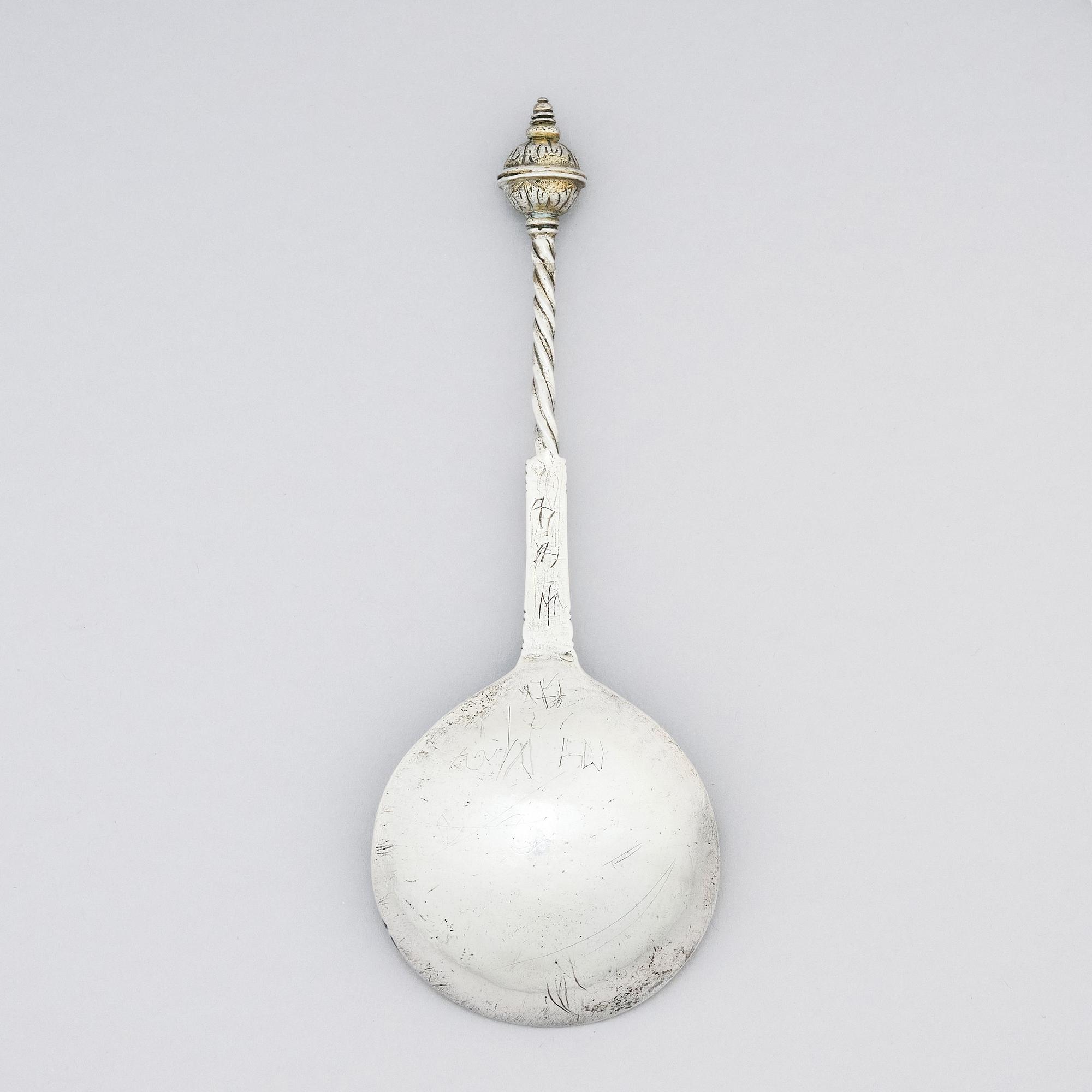 A probably Scandinavian 18th Century silver spoon, no makers mark.
