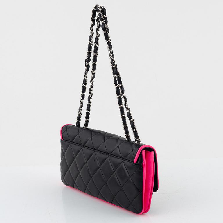 Chanel, väska, "Small Cruise Classic Flap Shoulder Bag", 2008.