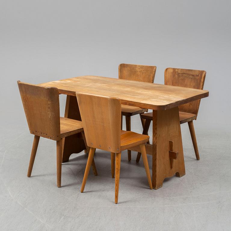 SPORTSTUGEMÖBEL, a pine dinner table and four chairs (3+1), one by Göran Malmvall, Svensk Fur, Sweden mid 20th century.