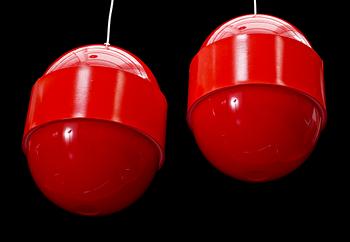 TAKLAMPOR, ett par, "Globo ring", Uno & Östen Kristiansson, Luxus, 1970-tal. Höjd ca 42 cm.
