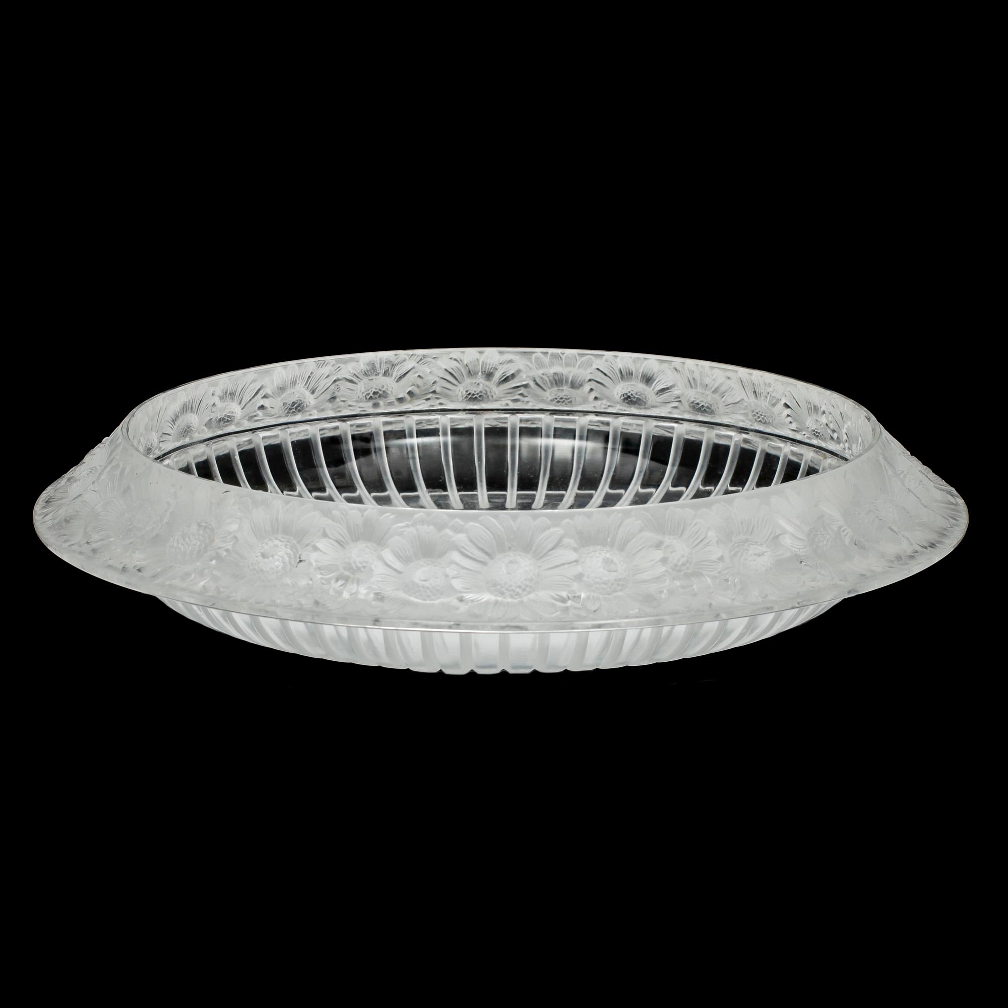 SKÅLFAT, glas. Lalique, Frankrike.