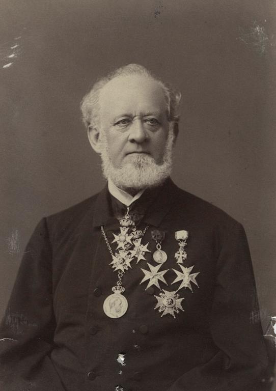 The Royal Illis Quorum medal in gold with chain awarded to Ludvig Berckhan Falkman.
