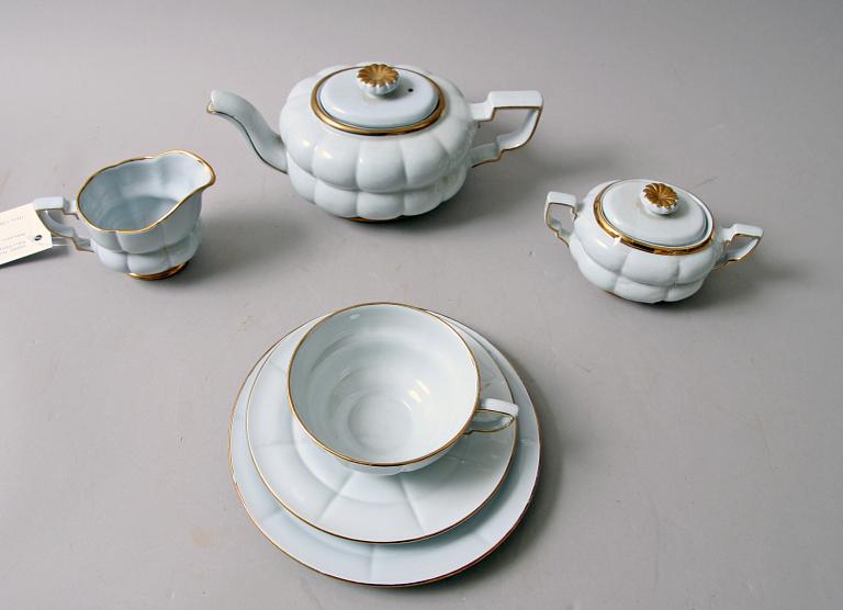 TESERVIS, 28 delar, flintgods, "Grand", Arthur Percy, Upsala-Ekeby/Gefle.