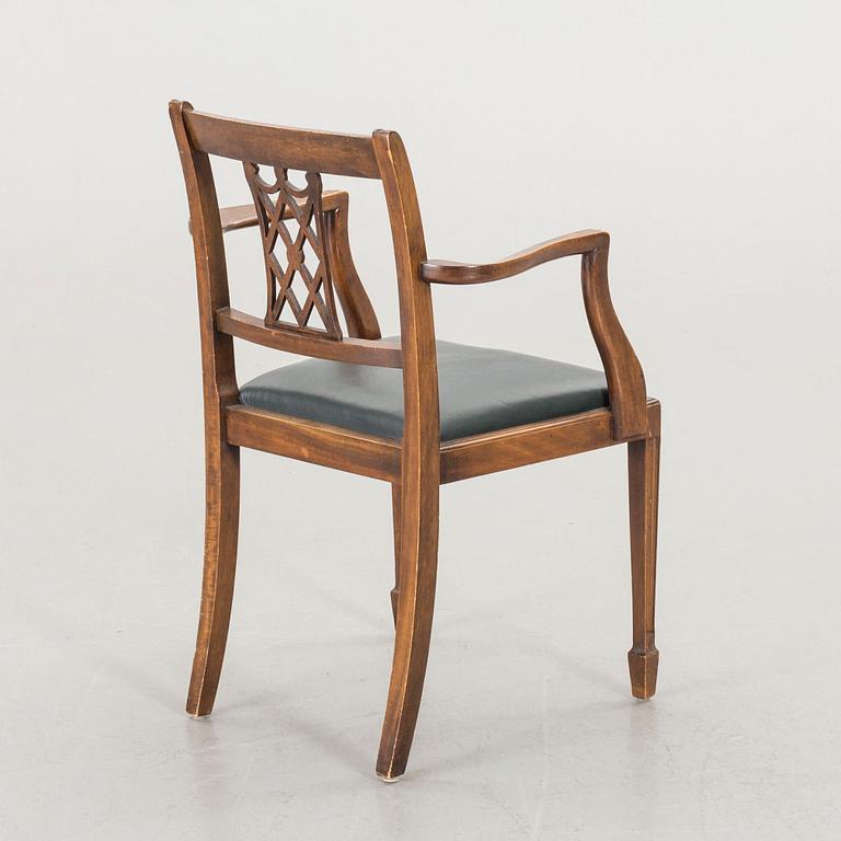 SKRIVBORD med stol England 1900-tal.