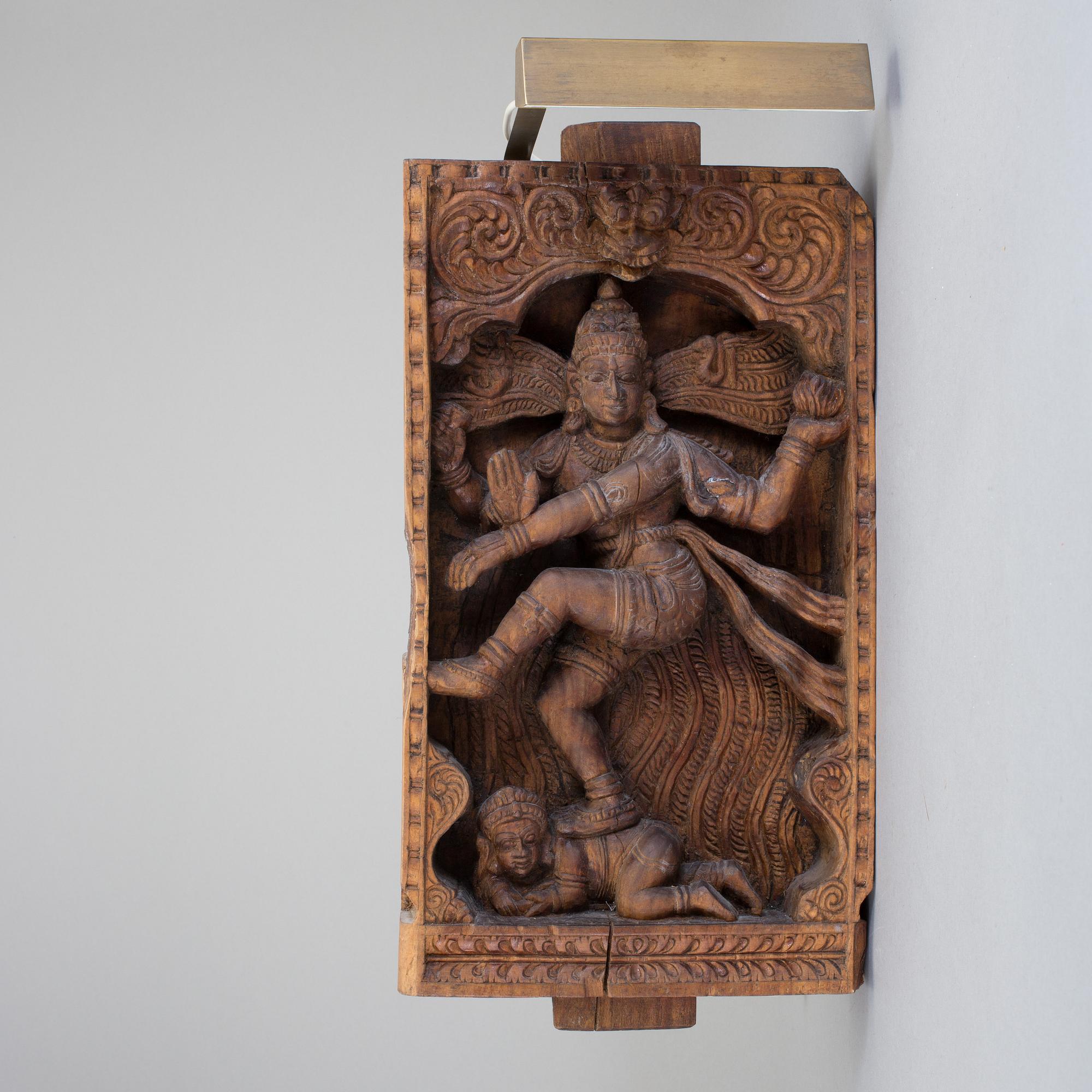 VÄGGRELIEF, trä, Indien, 1900-tal.