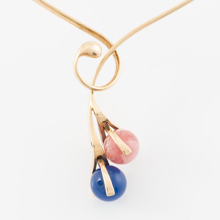 Necklace 14K gold with fourteen loose interchangeable beads.