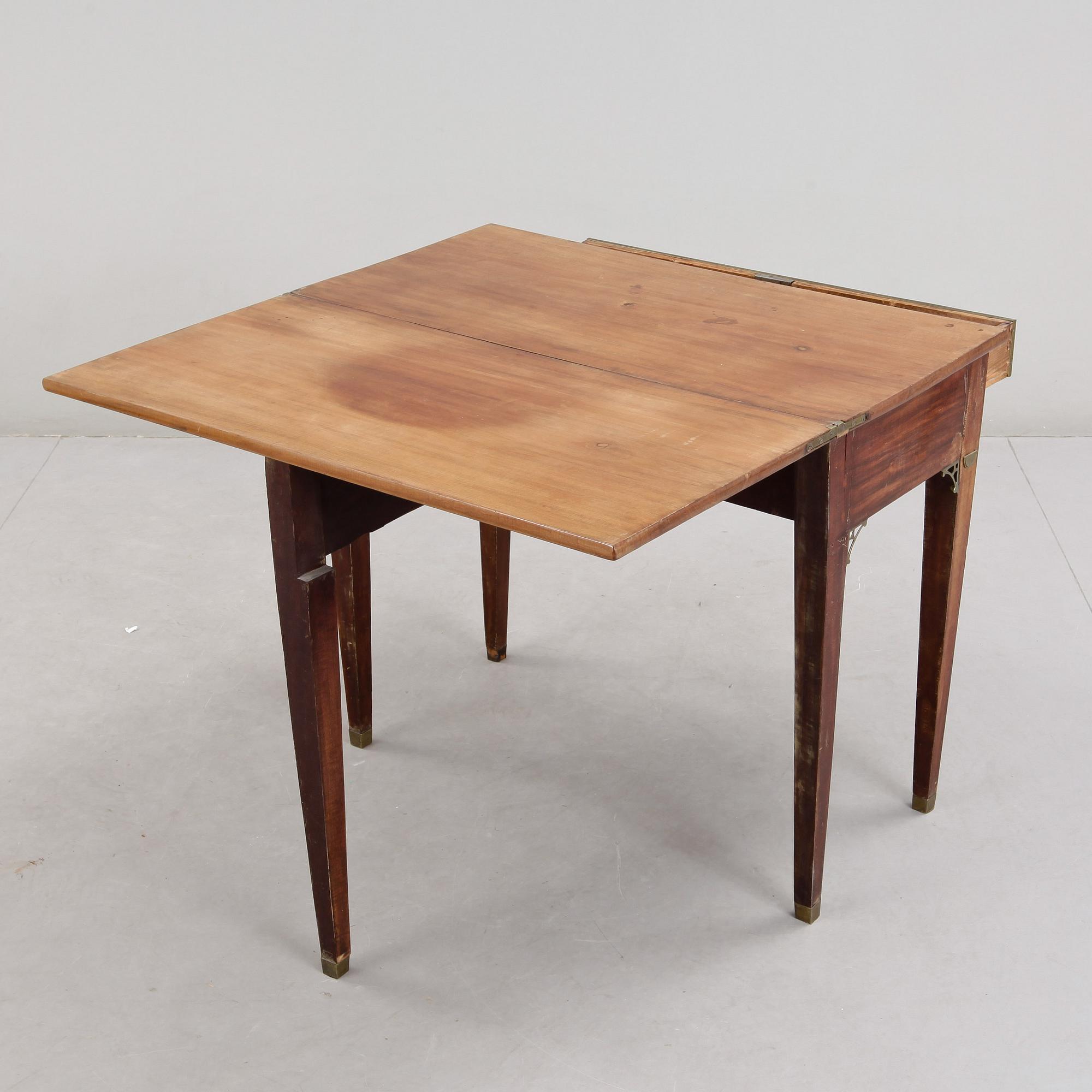 SPELBORD, Sengustavianskt, 1800-tal.