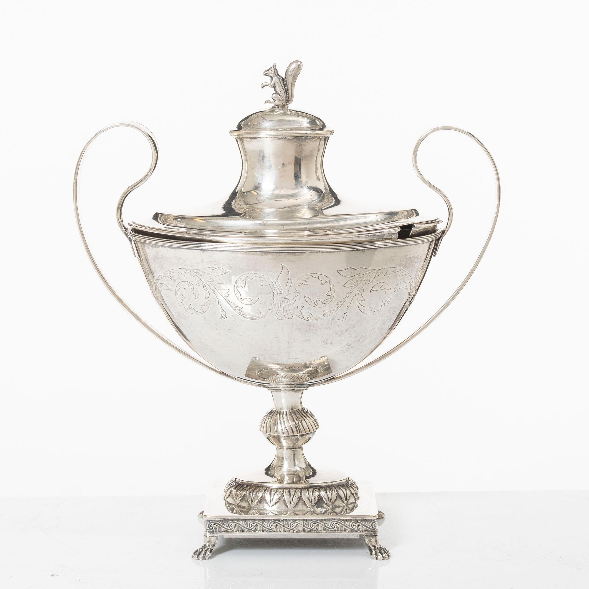 A Swedish silver sugarbowl with cover, marks of Lars Beckaman, Alingsås 1824.