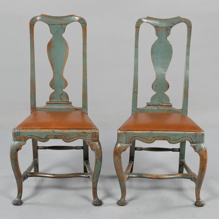 STOLAR, ett par, senbarock, 1700-talets mitt.