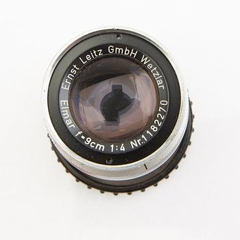 Kameror 2 st samt tillbehör Leica.