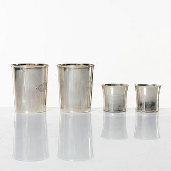 Bägare, ett par snarlika, samt supkoppar, ett par, silver, Sverige 1800-tal.
