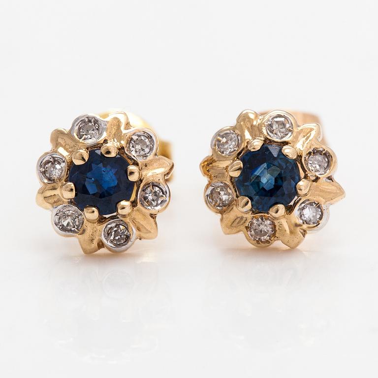 Örhängen, 14K guld, diamanter ca 0.06 ct total och safirer.