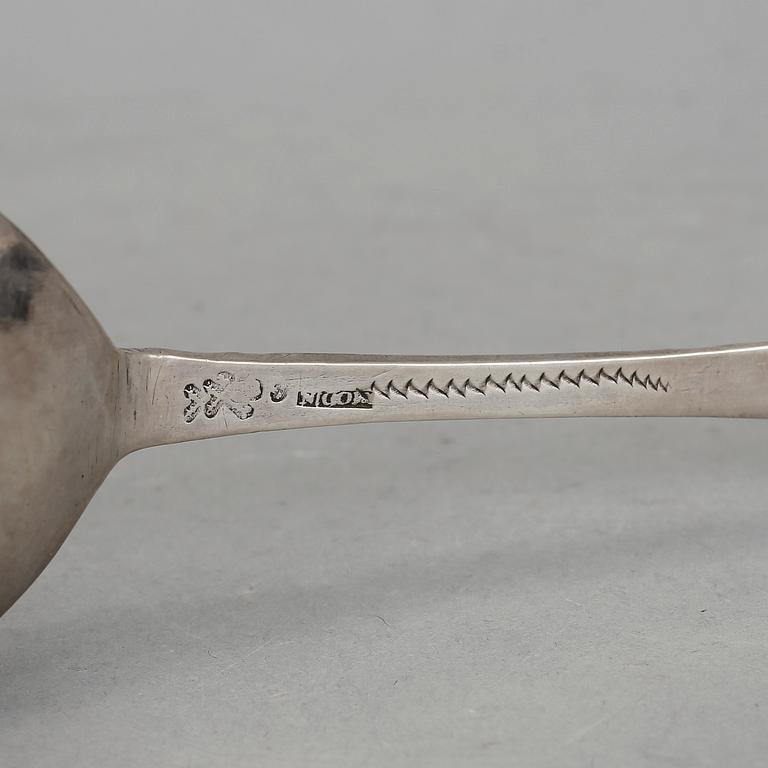 BRÄNNVINSSKED, silver, möjligen Elias Modin, Sundsvall, 1700/1800-tal. Vikt ca 26 gram.