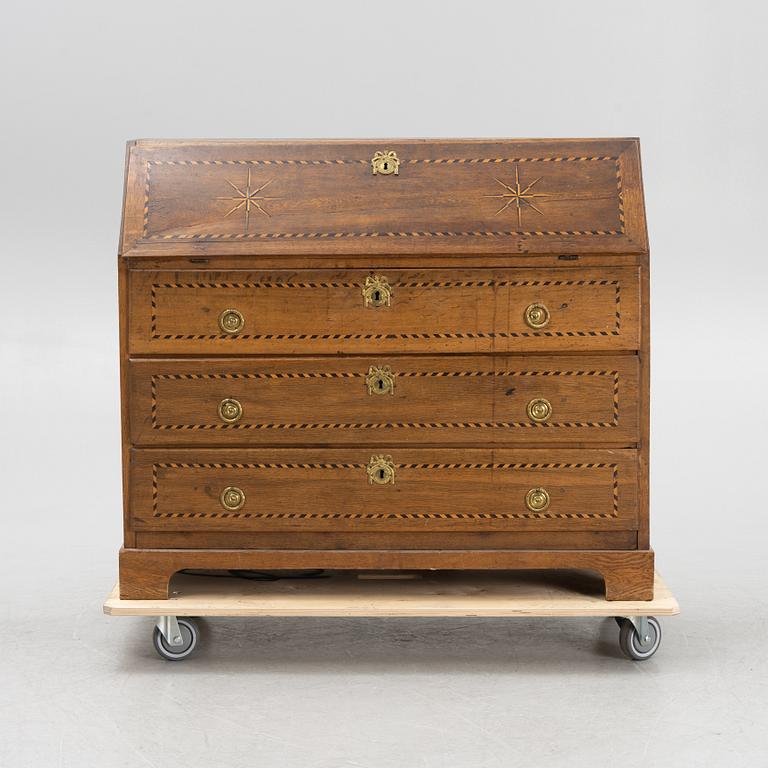 A secretaire, around 1800.