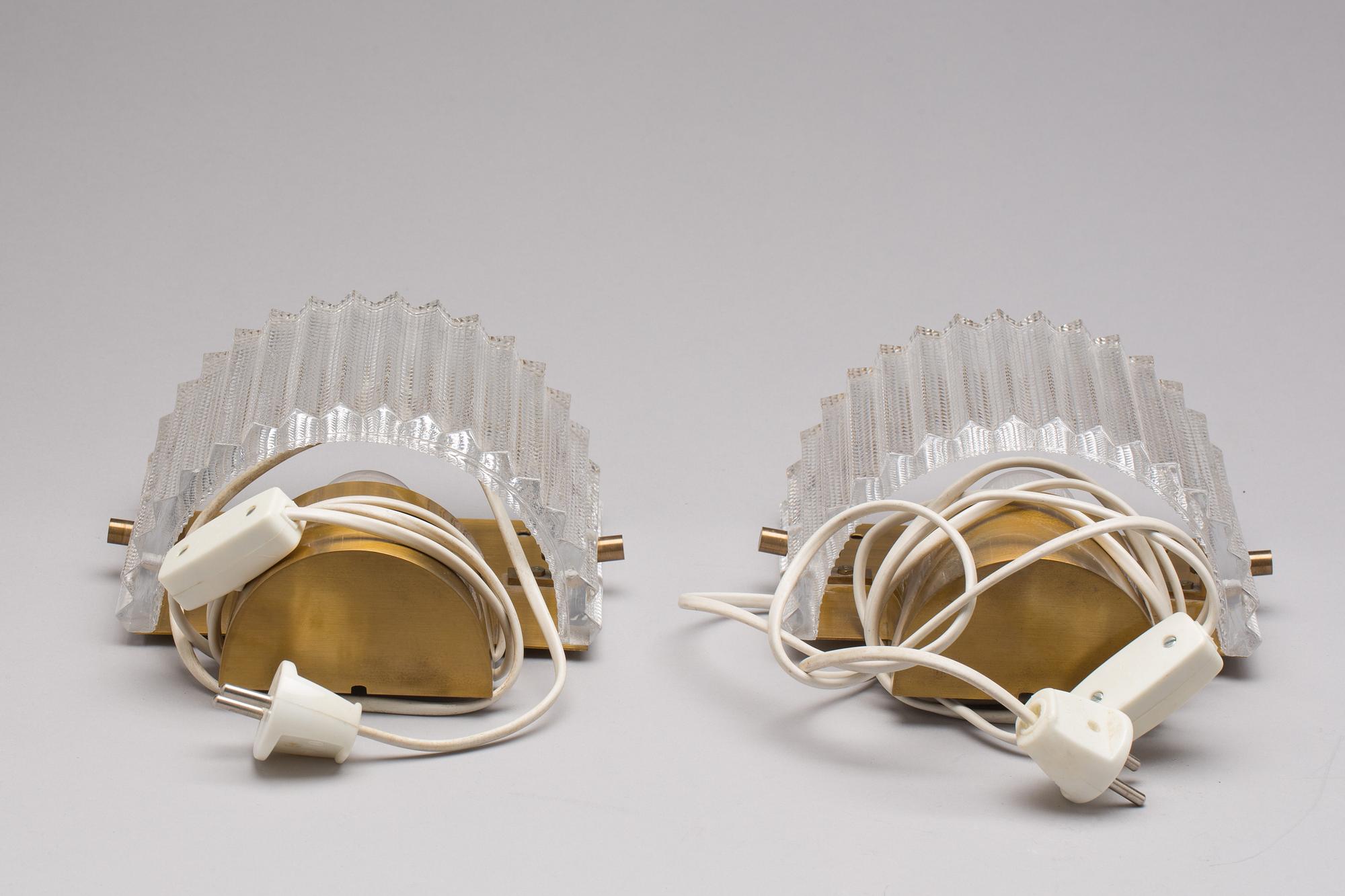 VÄGGLAMPOR, ett par, Carl Fagerlund, Orrefors.