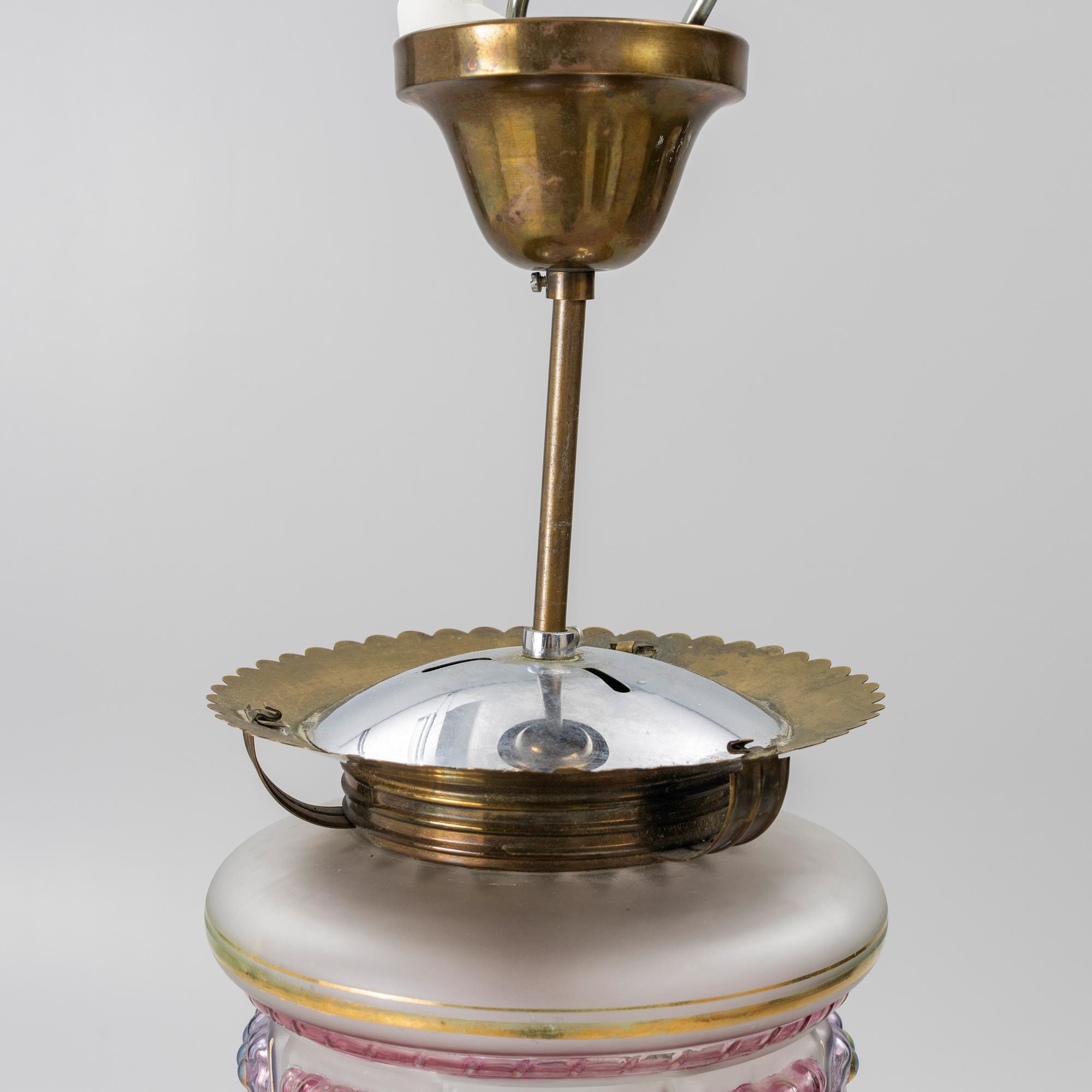 An early 20th century ceiling lamp.