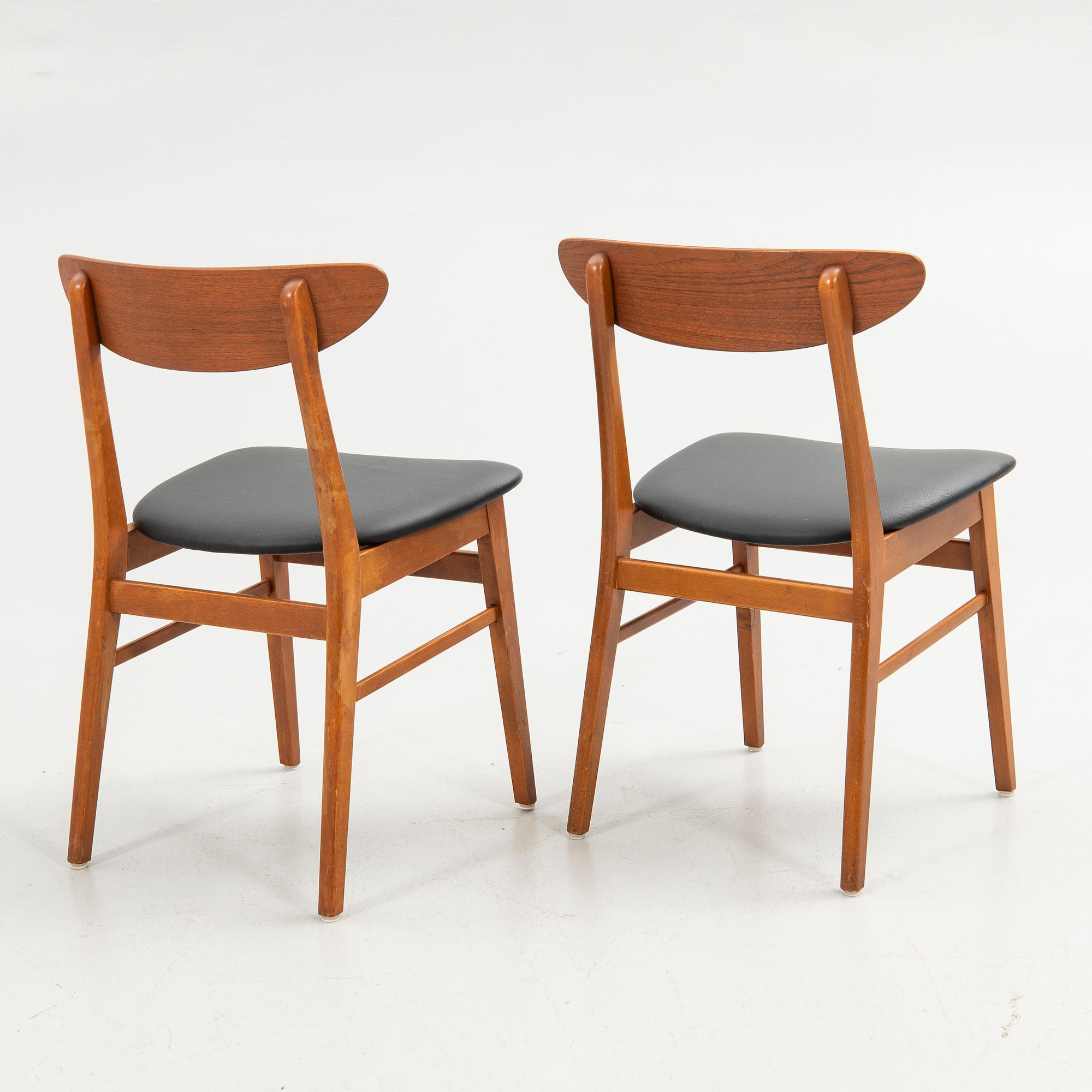 Thomas Harlev, stolar, ett par, modell 210, Farstrup, Danmark, 1960-tal.