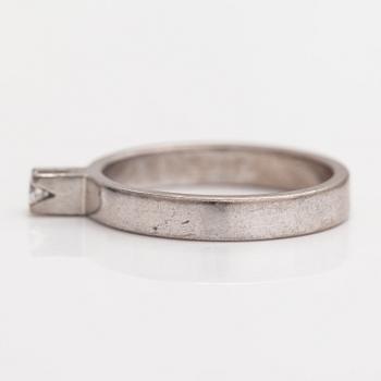 Ring, 18K vitguld, diamant ca 0.10 ct.