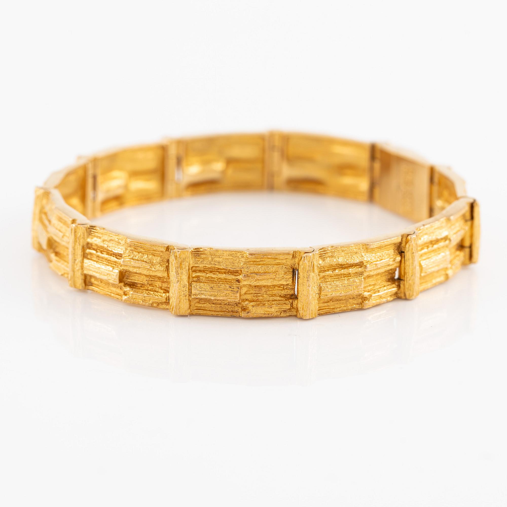 Lapponia bracelet 18K gold, design by Björn Weckström.
