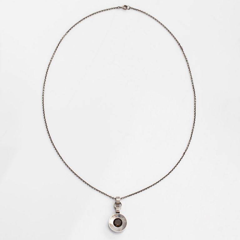 Elis Kauppi, a silver and smoky quartz necklace, Kupittaan Kulta, Turku 1965.