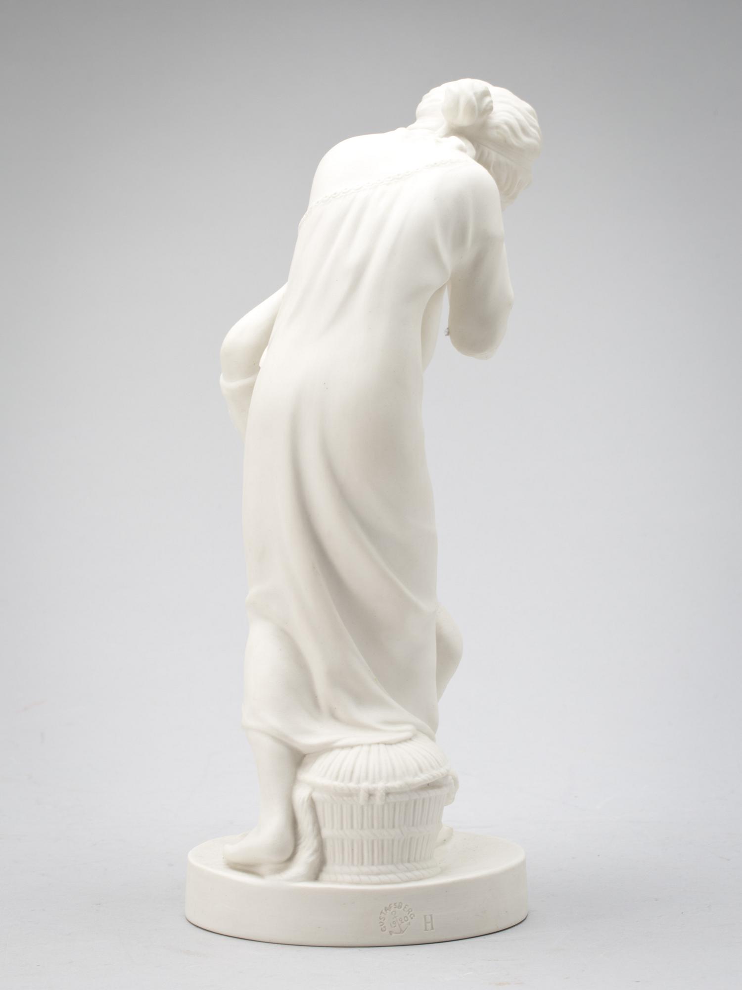 FIGURIN, parian. Gustafsberg 1920.