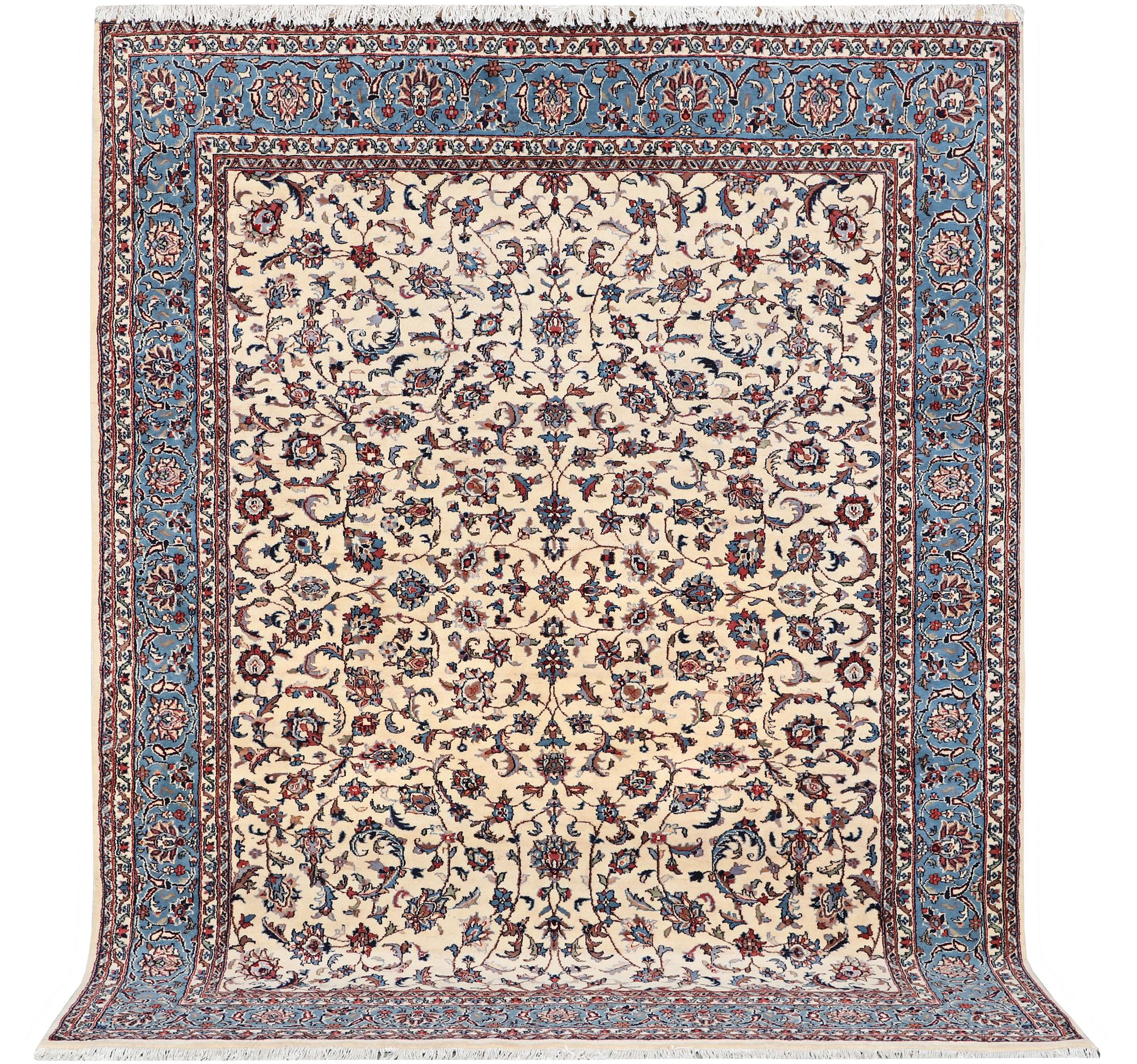 A carpet, Kashan, ca 314 x 237 cm.