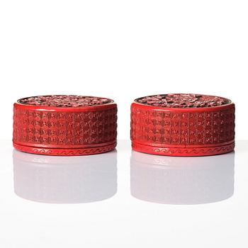 A pair of red lacquer boxes, Qing dynasty.