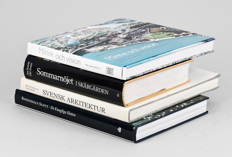 BÖCKER OM ARKITEKTUR, 4 st, bla "Svensk arkitektur, ritningar 1640-1970" av Henrik O Andersson och Fredrik Bedoire, Stockholm 1986.