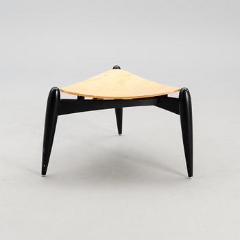 ILMARI TAPIOVAARA, TALE-JAKKARA. Etiketti Tapiovaara design, made in Finland. Suunniteltu 1953.