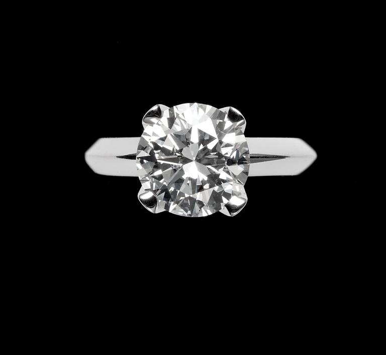A brilliant cut diamond ring, 2.36 cts. Cert. IGI.