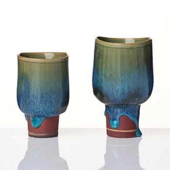 Wilhelm Kåge, a set of three Farsta stoneware footed bowls, Gustavsberg Studio 1950s.