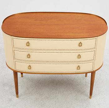 Halvdan Pettersson, a Swedish Modern chest of drawers, Tibro Möbelfanrik, 1950's.